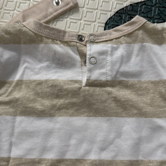 Winnie the Pooh 2 piece set - Picture 6 of 7